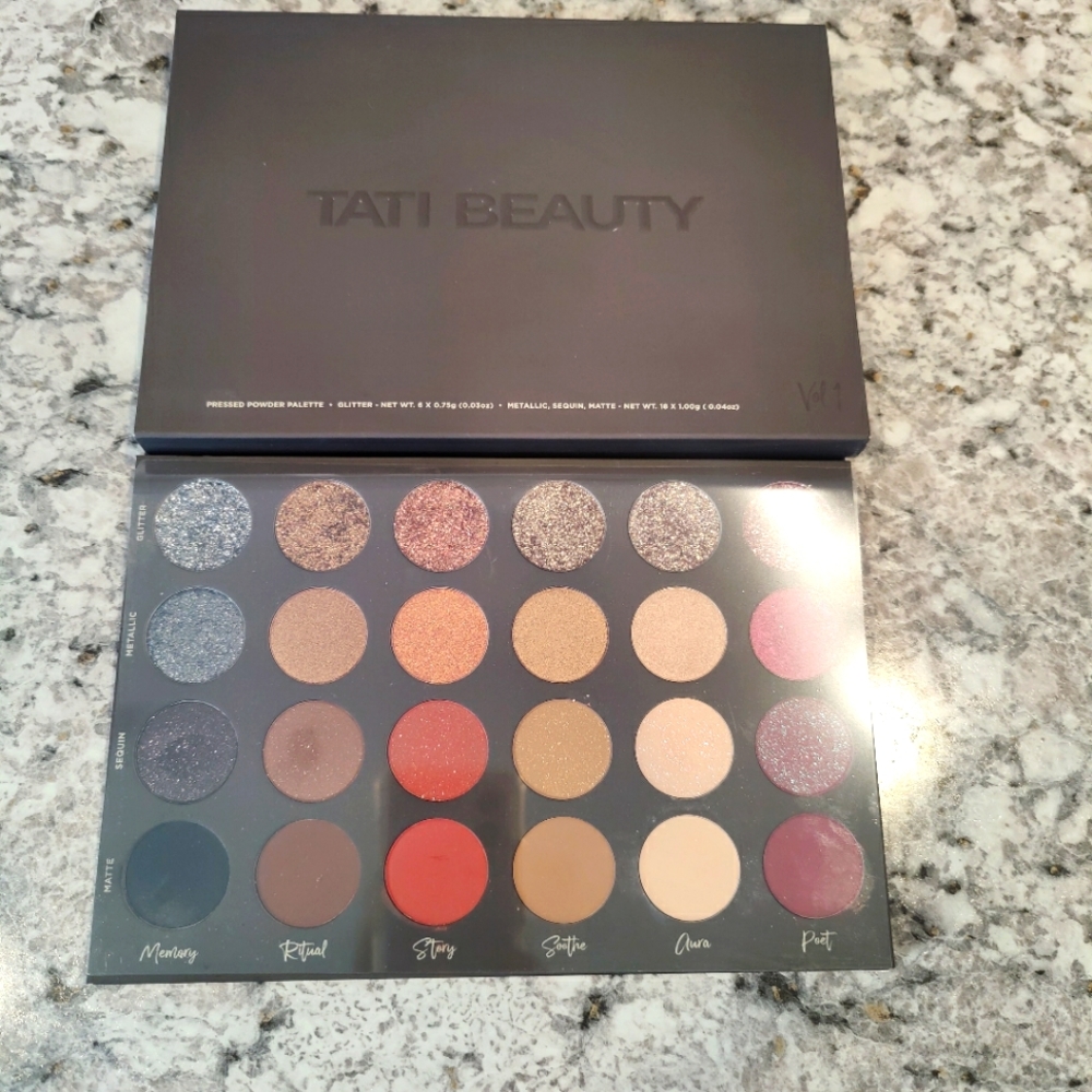 Tati beauty textured neutrals palette